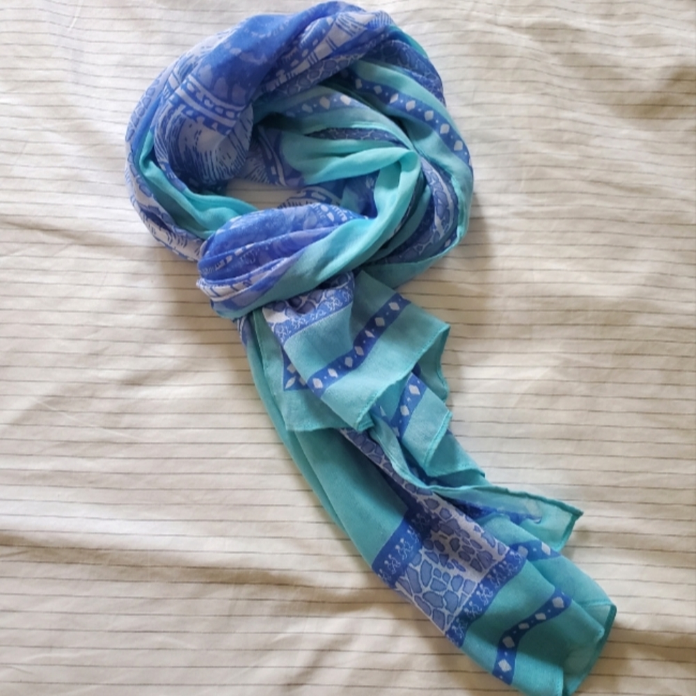 Scarf - Picture 3 of 3